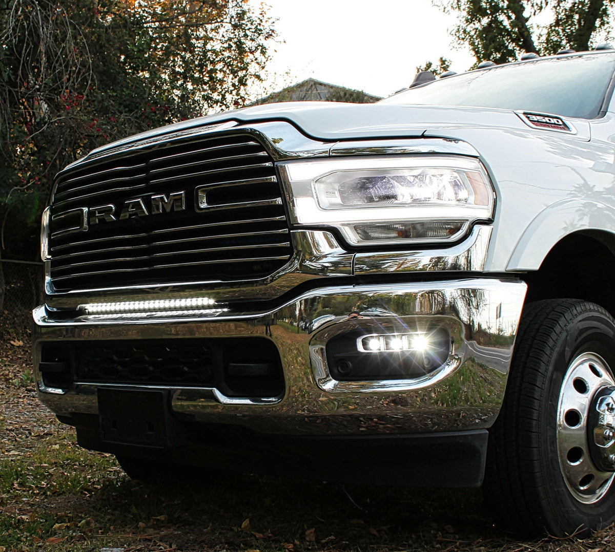 2025+ RAM 2500/3500 Fog Light Kit